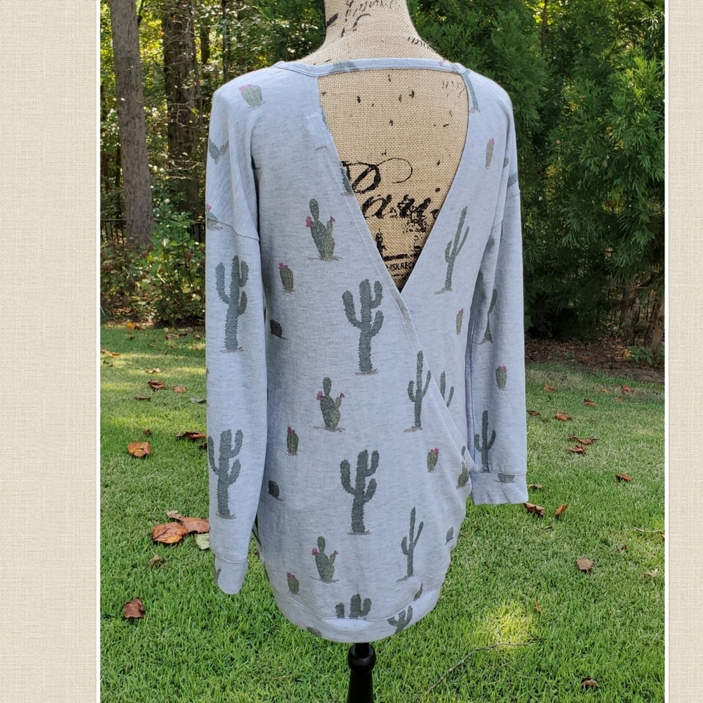Sexy Back Eyeshadow Cactus Long sleeved sweatshirt